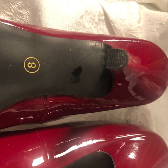 Red Patent - Picture 11 of 16